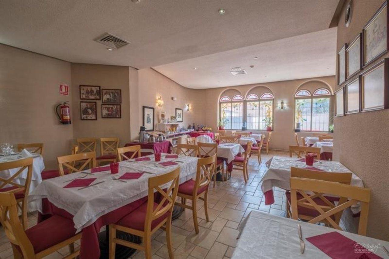 Hotel Vivar Griñón Zewnętrze zdjęcie