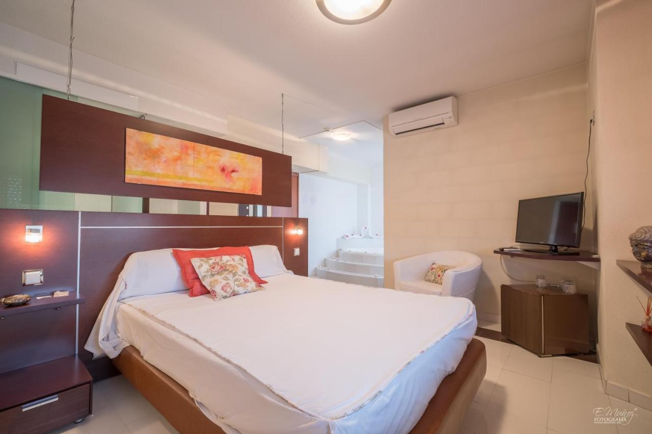 Hotel Vivar Griñón Zewnętrze zdjęcie