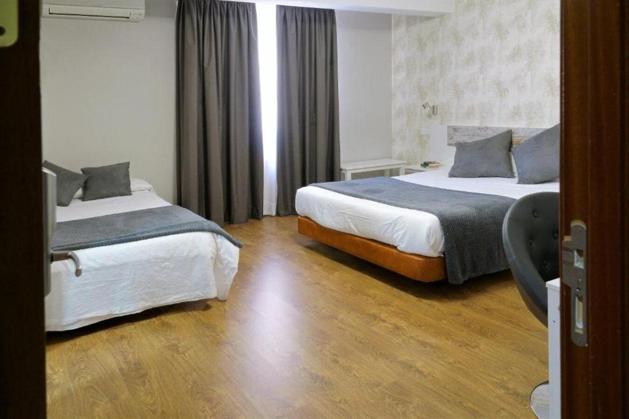 Hotel Vivar Griñón Zewnętrze zdjęcie