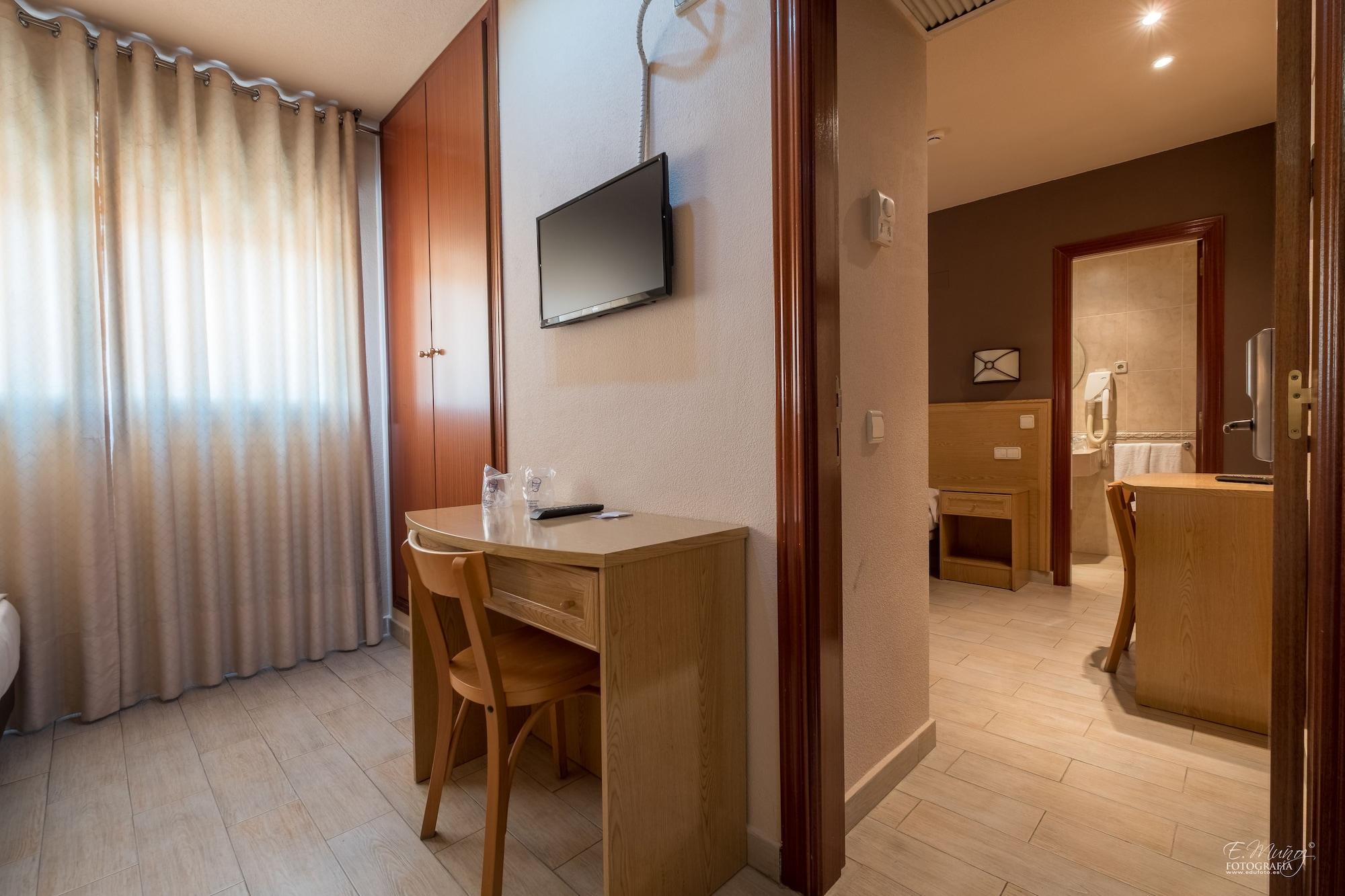 Hotel Vivar Griñón Zewnętrze zdjęcie