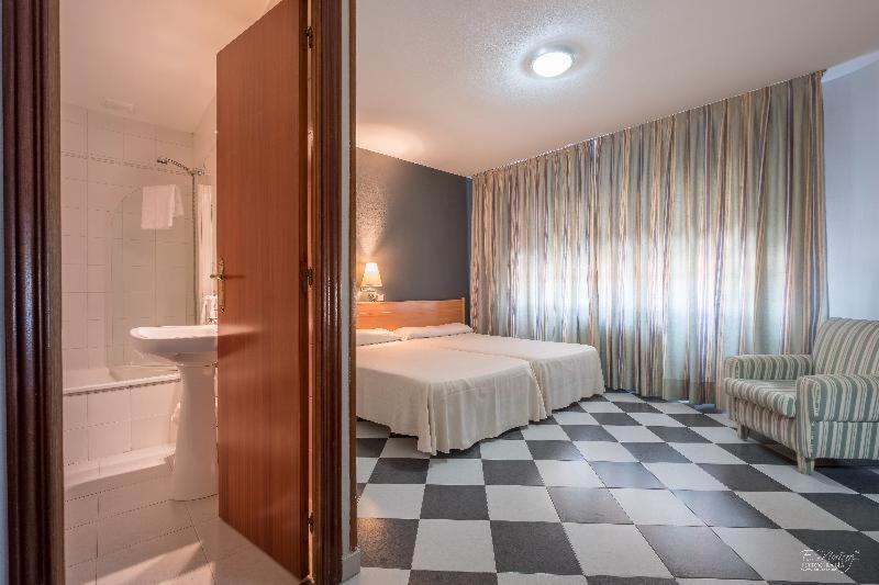 Hotel Vivar Griñón Pokój zdjęcie