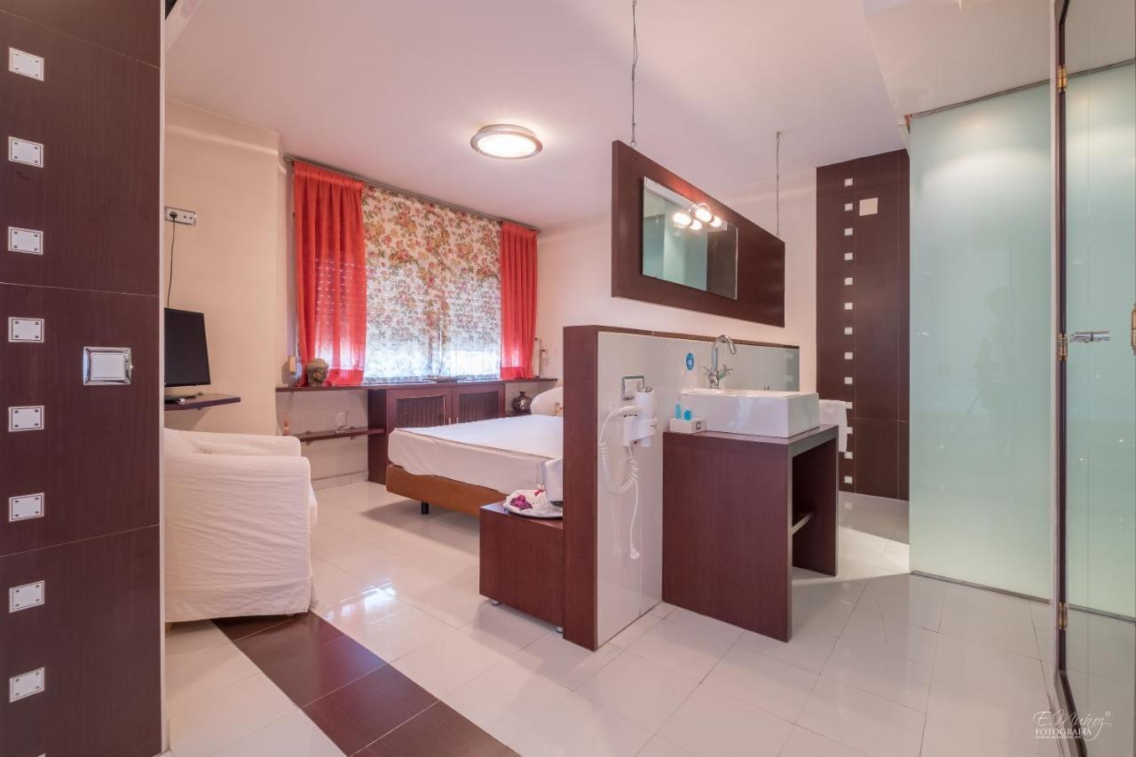 Hotel Vivar Griñón Zewnętrze zdjęcie