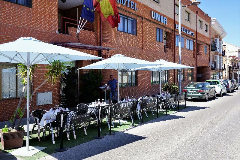 Hotel Vivar Griñón Zewnętrze zdjęcie